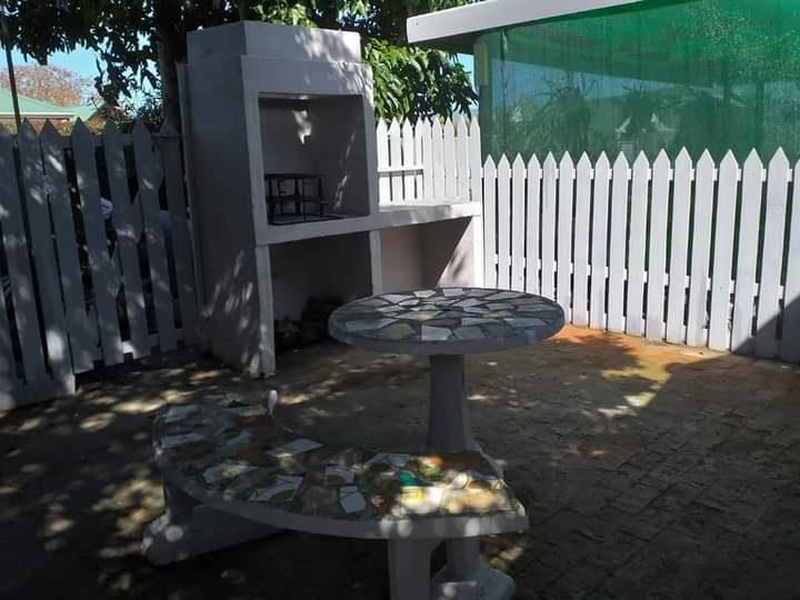 3 Bedroom Property for Sale in Hersham Western Cape